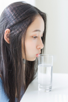 成人国产三级在线观看
